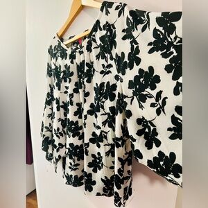 Vince Camuto Womens Fresco Black & White Bell Sleeve Blouse Size: M